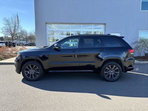 Used 2018 Jeep Grand Cherokee High Altitude image 2