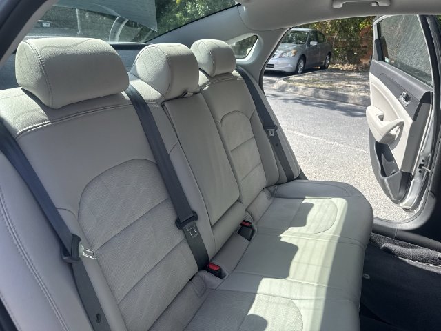 Used 2016 Hyundai Sonata Sport w/ Option Group 1V FWD image 11