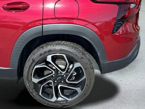 Certified 2024 Chevrolet Trax RS w/ Driver Confidence Package image 24