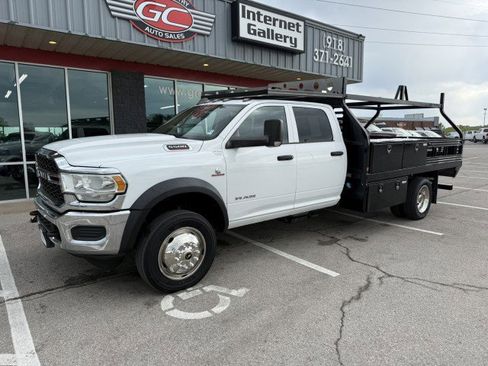 Used 2020 RAM 5500 Tradesman w/ Chrome Appearance Group AWD/4WD image 1