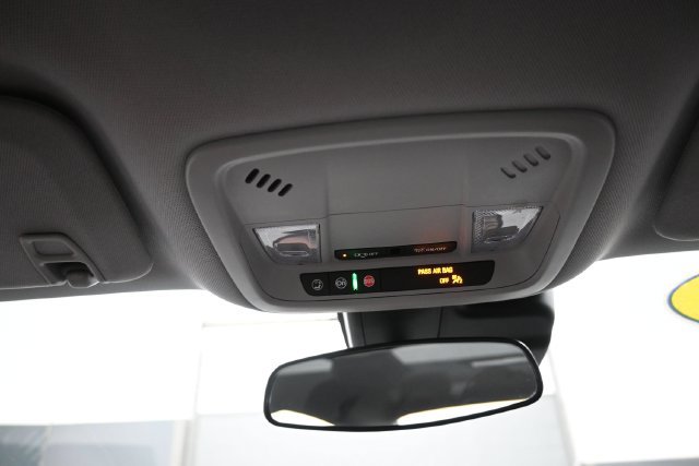 Used 2025 Chevrolet Malibu LT FWD image 12