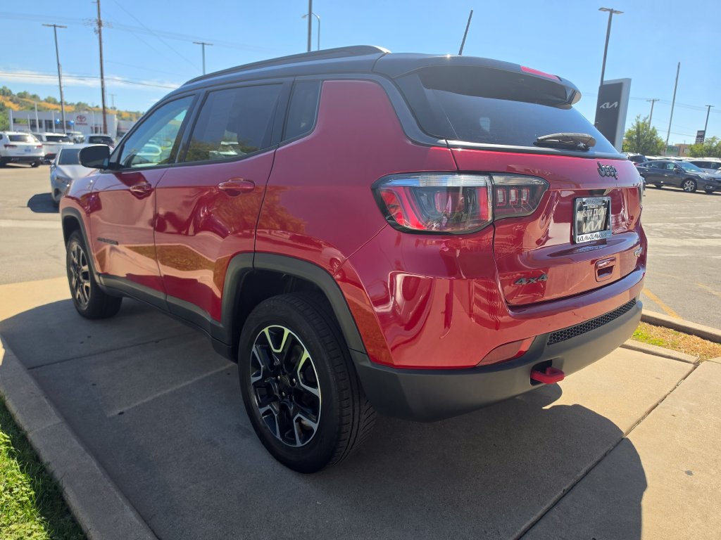 Used 2019 Jeep Compass Trailhawk w/ Leather Interior Group AWD/4WD image 7
