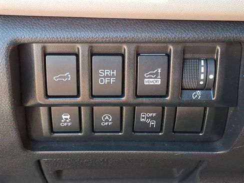 Used 2023 Subaru Forester Limited AWD/4WD image 30
