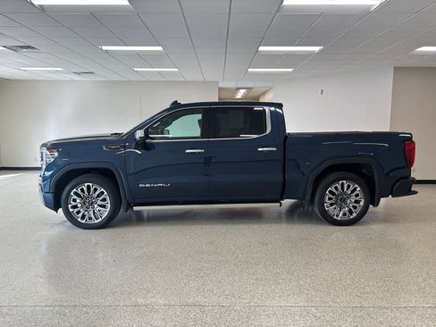 Used 2023 GMC Sierra 1500 Denali Ultimate image 11