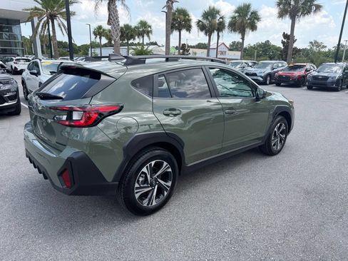 Used 2026 Subaru Crosstrek 2.5i Premium AWD/4WD image 3