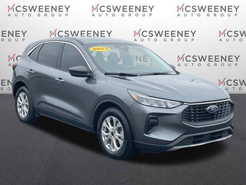 Used 2023 Ford Escape Active image 1