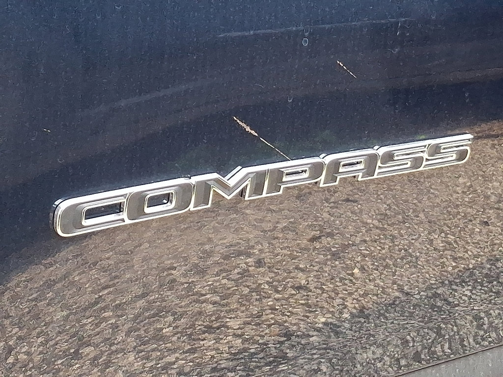 New 2026 Jeep Compass Limited w/ Sun, Sound & Navigation Group AWD/4WD image 5