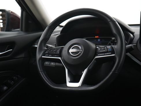 Used 2023 Nissan Altima 2.5 SV w/ SV Premium Package AWD/4WD image 14