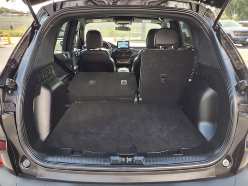 Used 2025 Ford Escape ST-Line FWD image 11