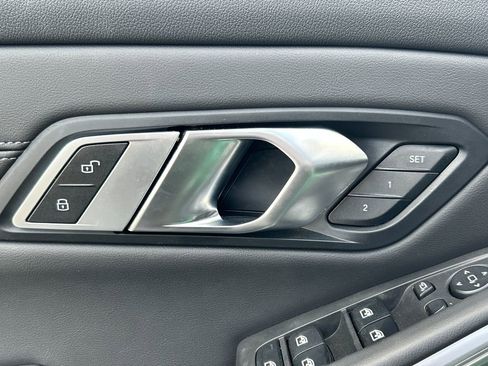 Used 2023 BMW M3 RWD image 11