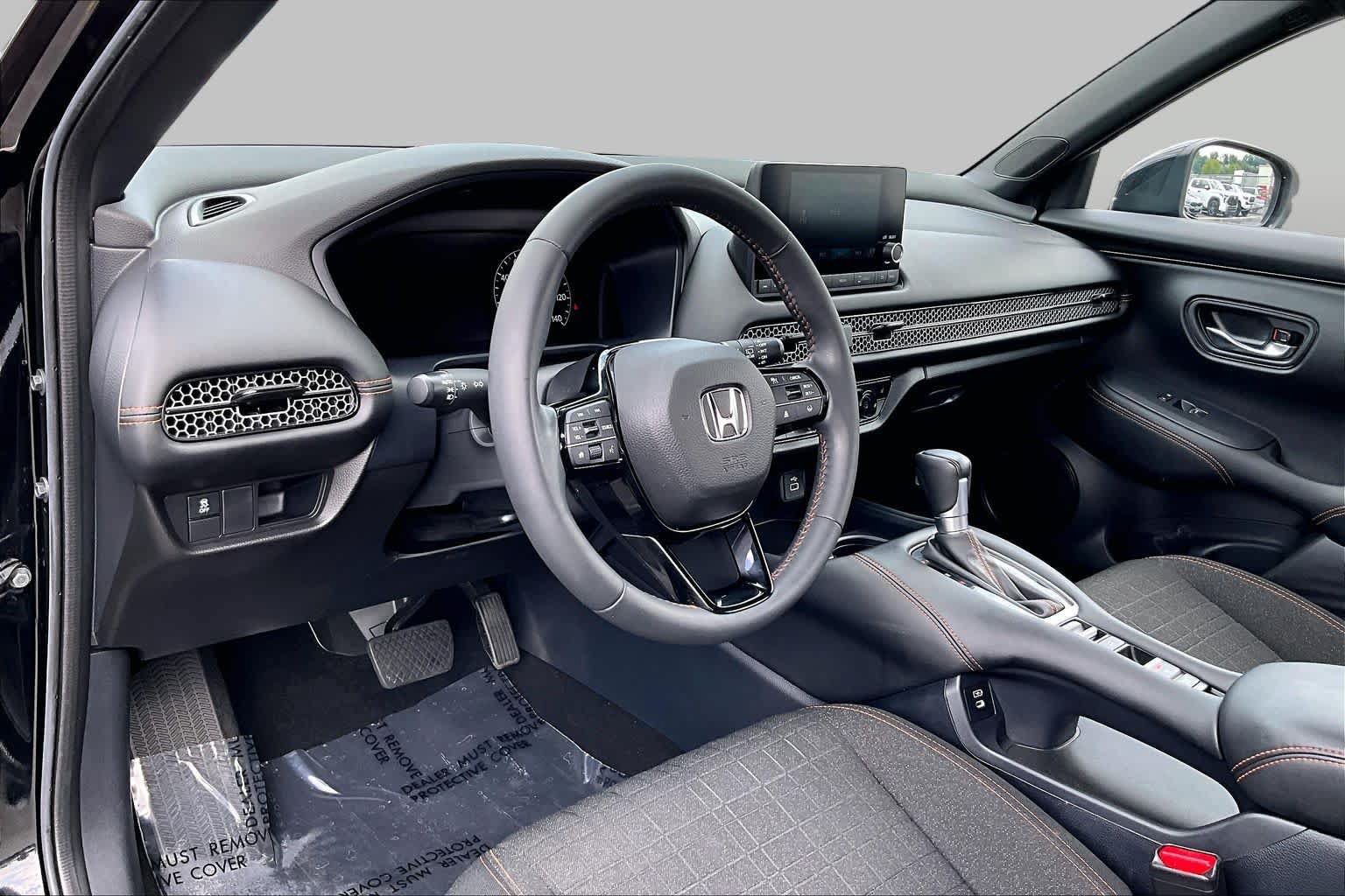 Used 2024 Honda HR-V Sport image 18