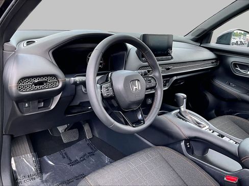 Used 2024 Honda HR-V Sport image 18