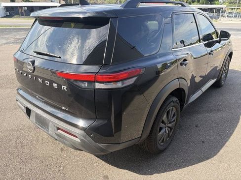 Used 2023 Nissan Pathfinder SV FWD image 5