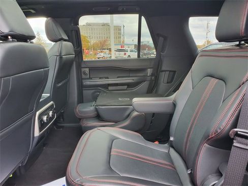 Certified 2023 Ford Expedition Limited image 28