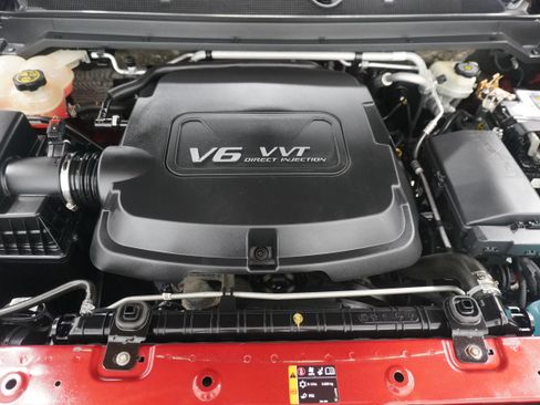Used 2015 Chevrolet Colorado LT AWD/4WD image 27