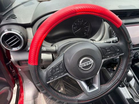 Used 2024 Nissan Kicks SR w/ SR Premium Package FWD image 10