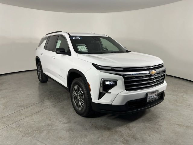 Certified 2024 Chevrolet Traverse LT w/ Enhanced Driving Package AWD/4WD image 2