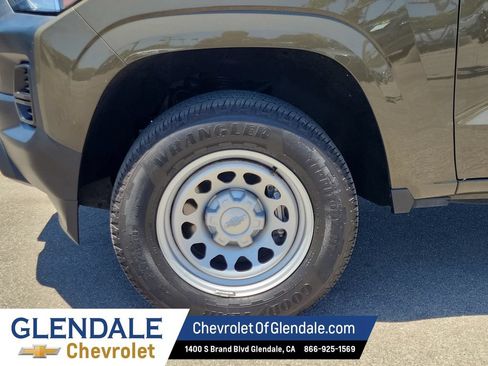 Certified 2023 Chevrolet Colorado W/T RWD image 18