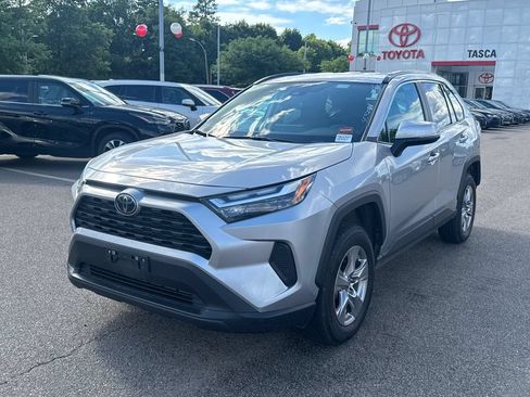 Used 2025 Toyota RAV4 XLE AWD/4WD image 3
