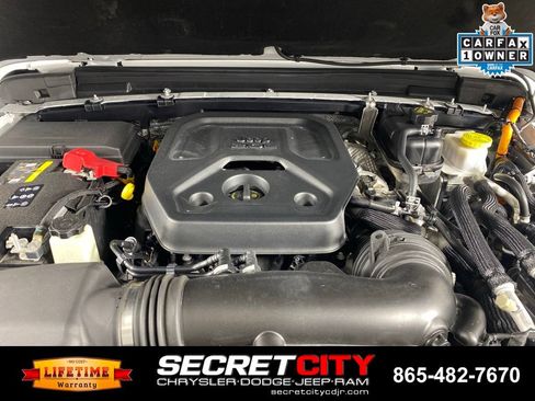 Used 2024 Jeep Wrangler Unlimited Rubicon 4xe w/ Technology Group AWD/4WD image 34