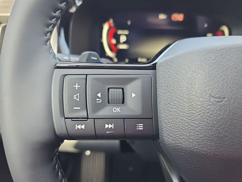 New 2026 Nissan Pathfinder Platinum AWD/4WD image 22