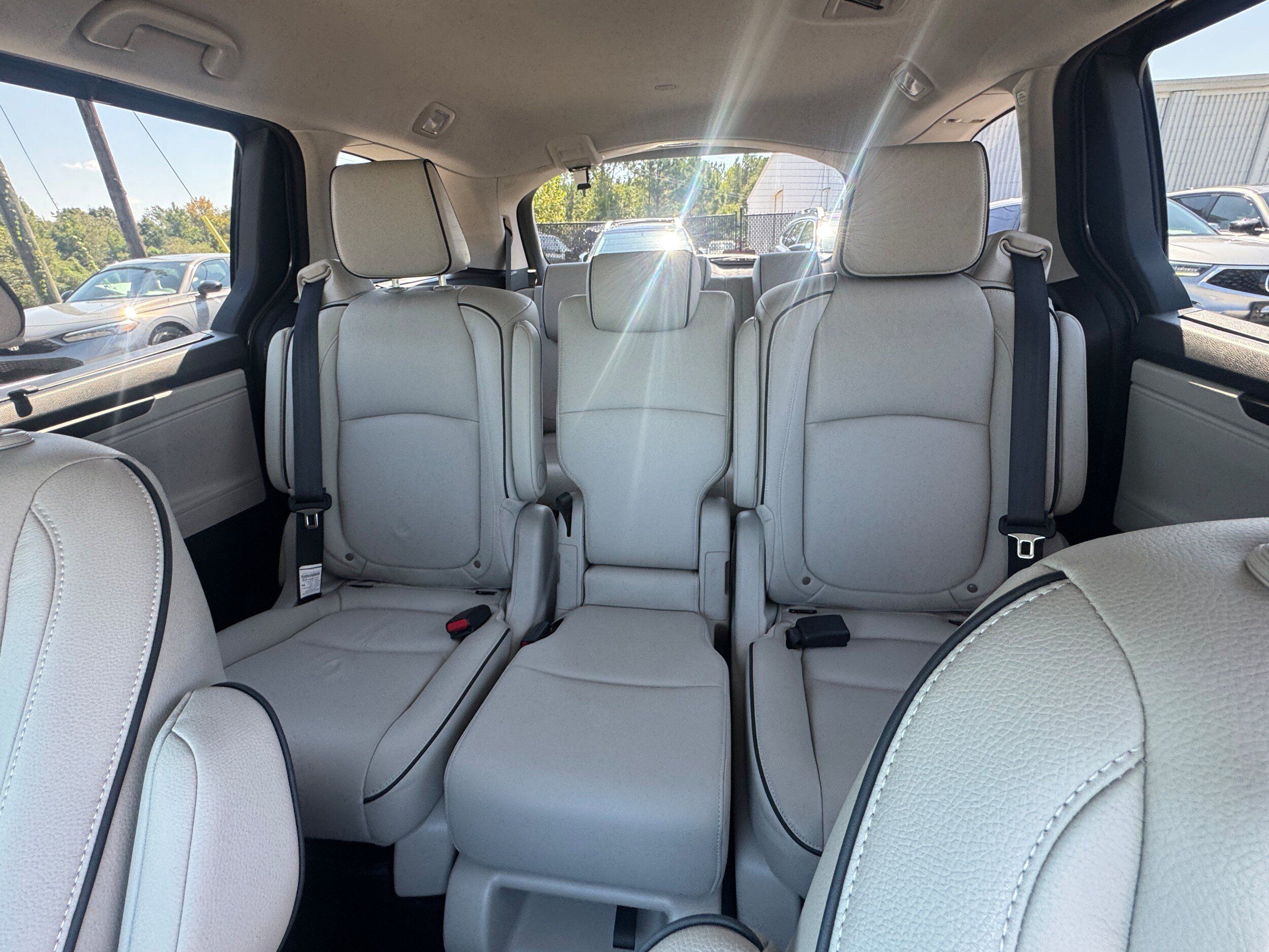 Used 2025 Honda Odyssey Touring image 12