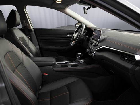 Used 2020 Nissan Altima 2.5 SR image 14