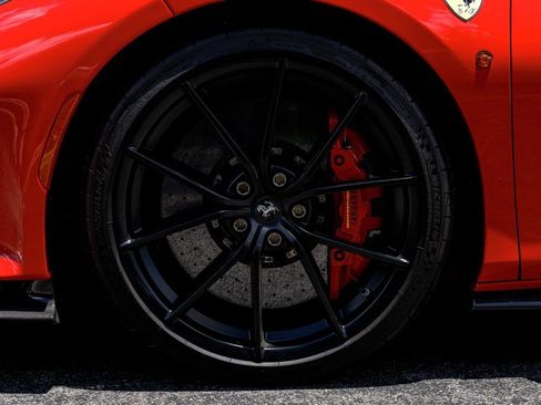 Used 2019 Ferrari 488 Pista Coupe RWD image 41
