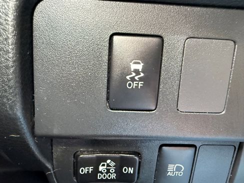 Used 2022 Toyota Tacoma SR5 RWD image 21