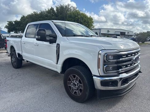 Used 2024 Ford F350 Lariat AWD/4WD image 3