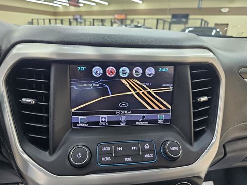 Used 2017 GMC Acadia SLT FWD image 33
