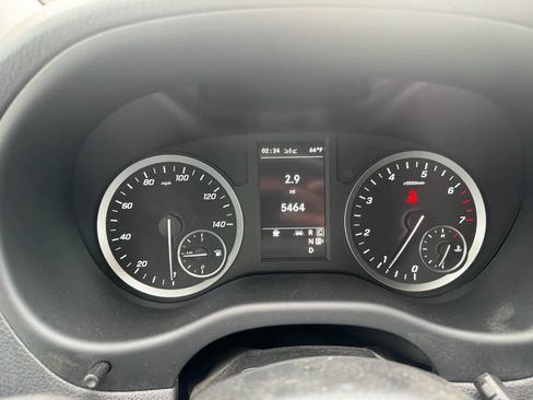 Used 2023 Mercedes-Benz Metris Passenger image 6