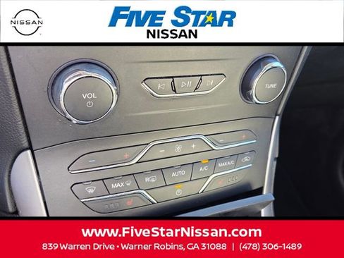 Used 2020 Ford Edge SEL FWD image 23