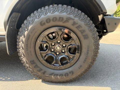 Used 2024 Ford Bronco Wildtrak AWD/4WD image 12