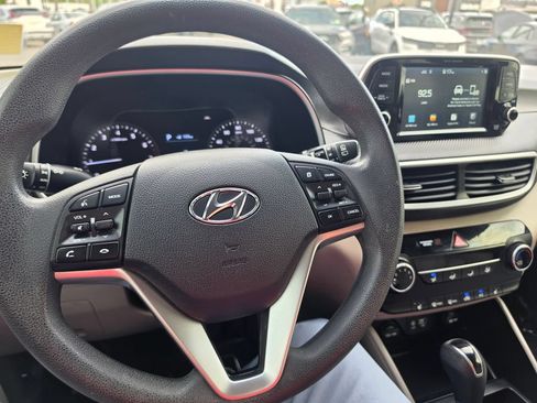 Used 2019 Hyundai Tucson Value AWD/4WD image 17