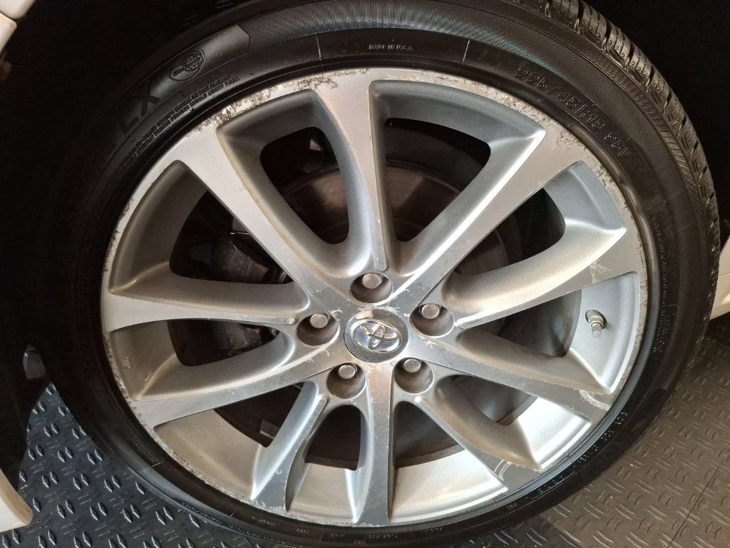 Used 2015 Toyota Avalon XLE Touring FWD image 4