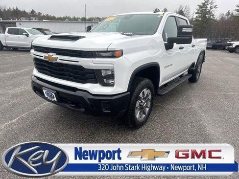 Used 2025 Chevrolet Silverado 2500 Custom w/ Snow Plow Prep/Camper Package image 1