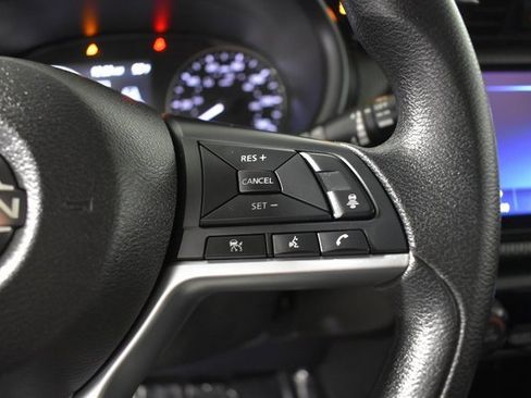 Certified 2022 Nissan Kicks SV image 12