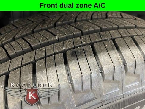 New 2026 Ford Explorer Active w/ Active Comfort Package AWD/4WD image 8