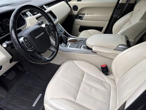 Used 2017 Land Rover Range Rover Sport HSE image 9