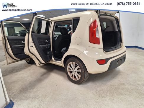 Used 2013 Kia Soul + image 11
