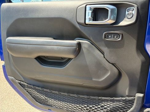 Used 2019 Jeep Wrangler Unlimited Sport S AWD/4WD image 22