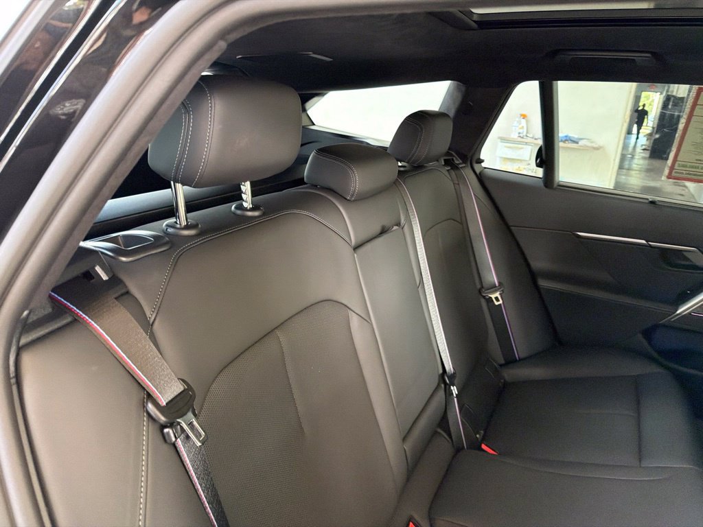 Used 2025 BMW M5 Touring AWD/4WD image 32