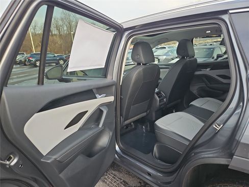 New 2026 Volkswagen Tiguan SE image 23