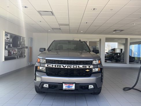 Used 2021 Chevrolet Silverado 1500 Custom image 7