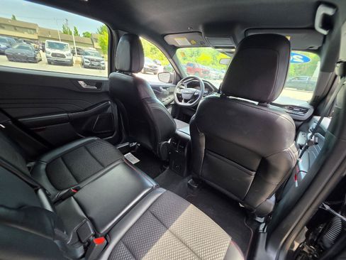 Used 2023 Ford Escape ST-Line AWD/4WD image 14