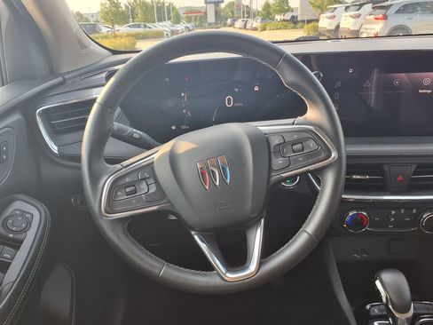 Used 2025 Buick Encore GX Preferred FWD image 27