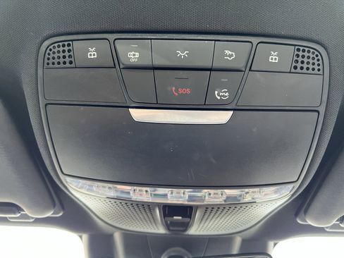 Certified 2019 Mercedes-Benz E 300 4MATIC image 28