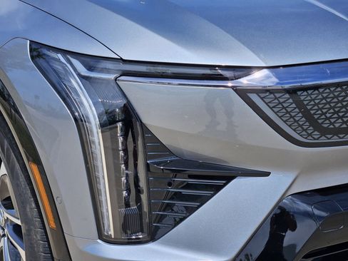 New 2026 Cadillac Optiq Sport 1 image 9