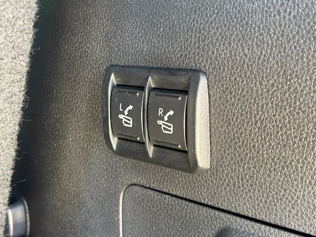Used 2024 Toyota Sequoia TRD Pro AWD/4WD image 15